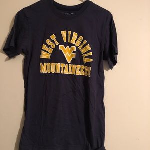 West Virginia Mountaineers T-Shirt Size Small